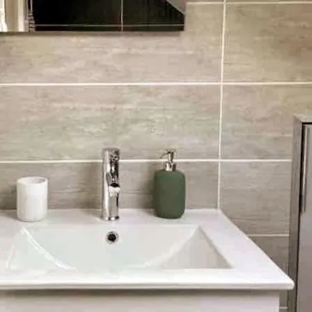 Le Bali Appart' T1 Au Centre Du Mans アパート